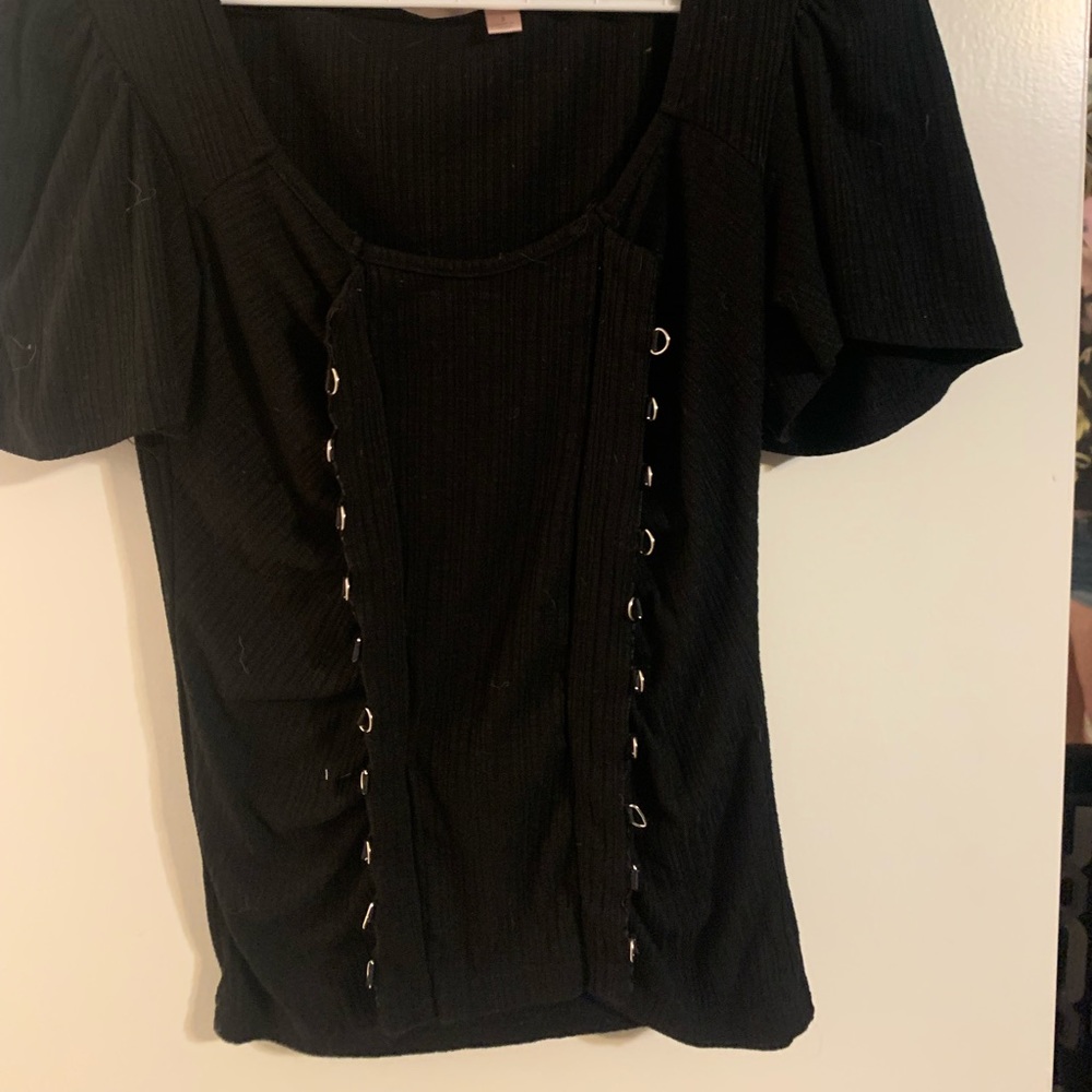 Black tee, willow+hoot, small, 60% polyester